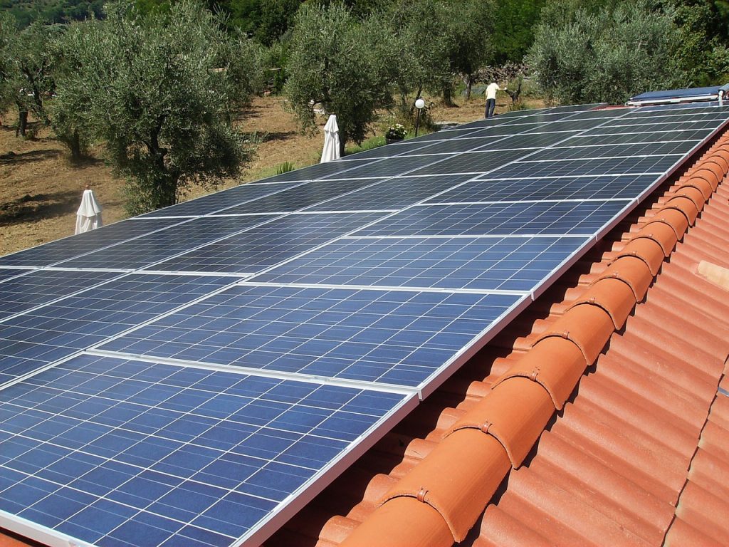 Off grid e on grid differenze negli impianti fotovoltaici EnergiaEasy